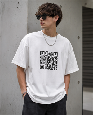 qr code on t shirt QR code op T-shirt